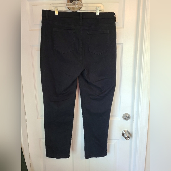 Style & Co. Denim Woman's Stright Leg Jeans, Size: 16W Color: Black - Picture 11 of 12